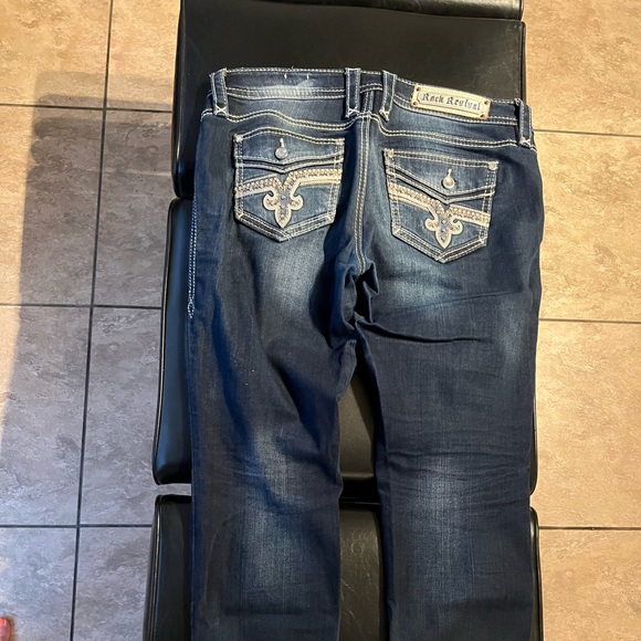 Like new Rock Revival Skinny Jeans - Picture 3 of 4